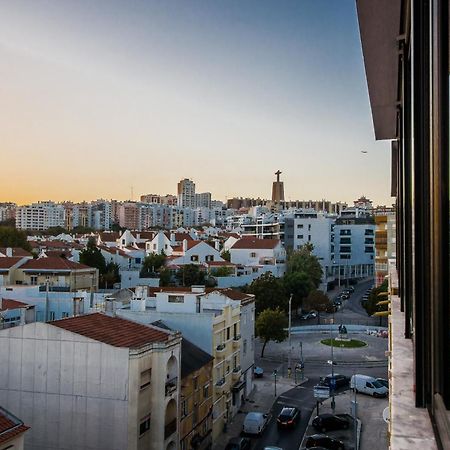 Just4U Apartment 2 Алмада Екстер'єр фото