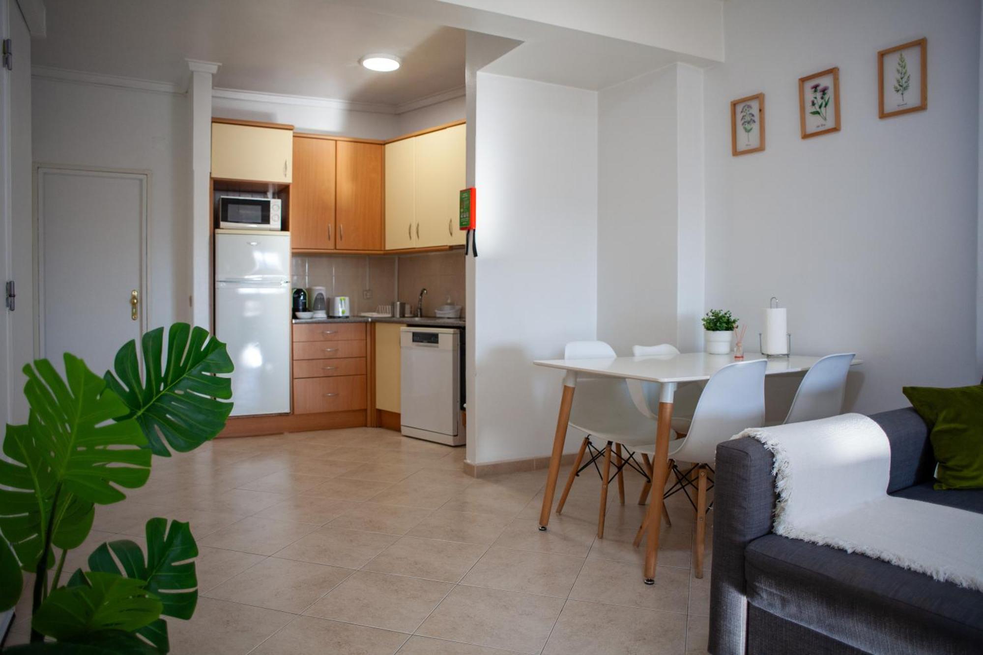 Just4U Apartment 2 Алмада Екстер'єр фото