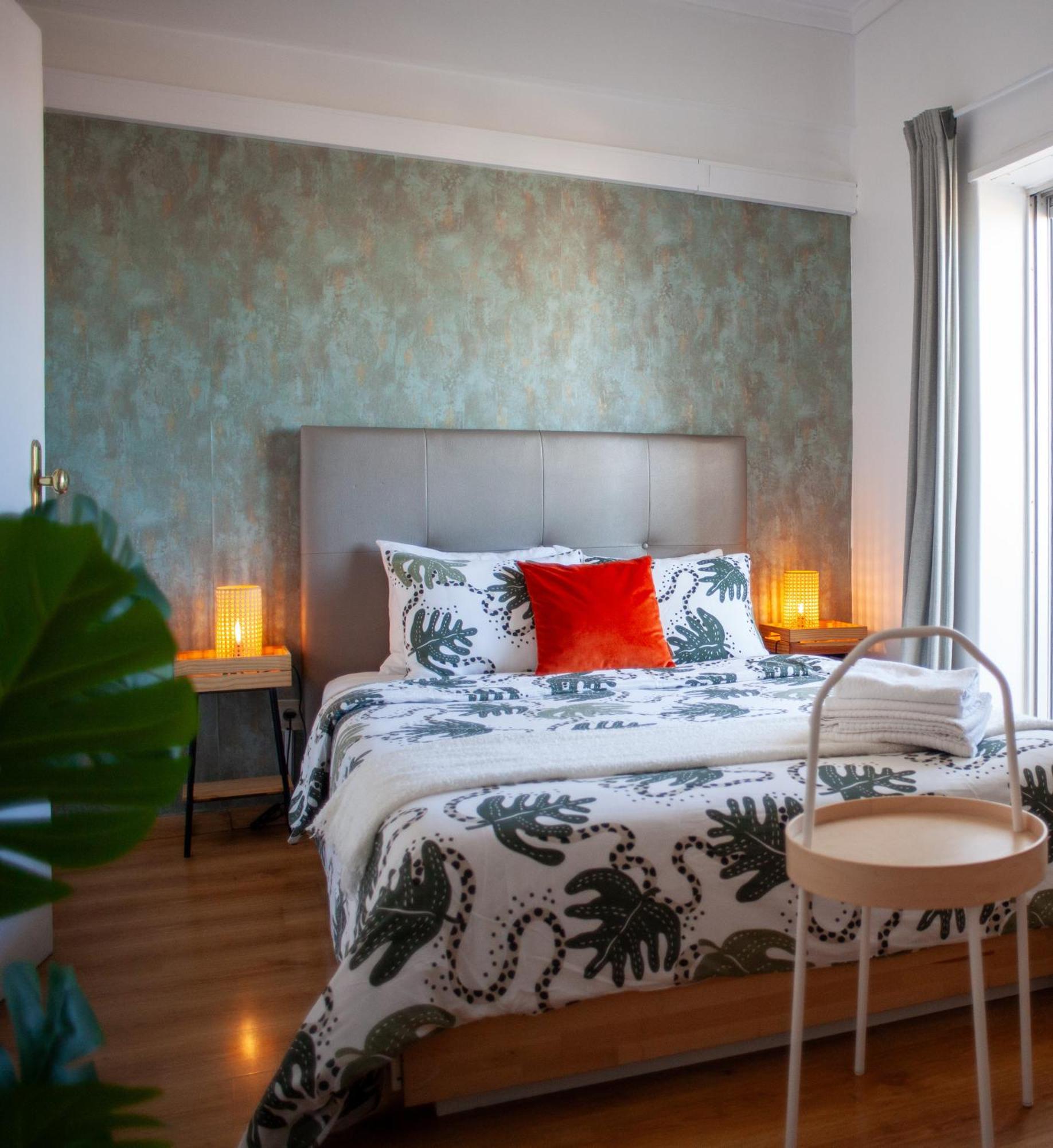 Just4U Apartment 2 Алмада Екстер'єр фото