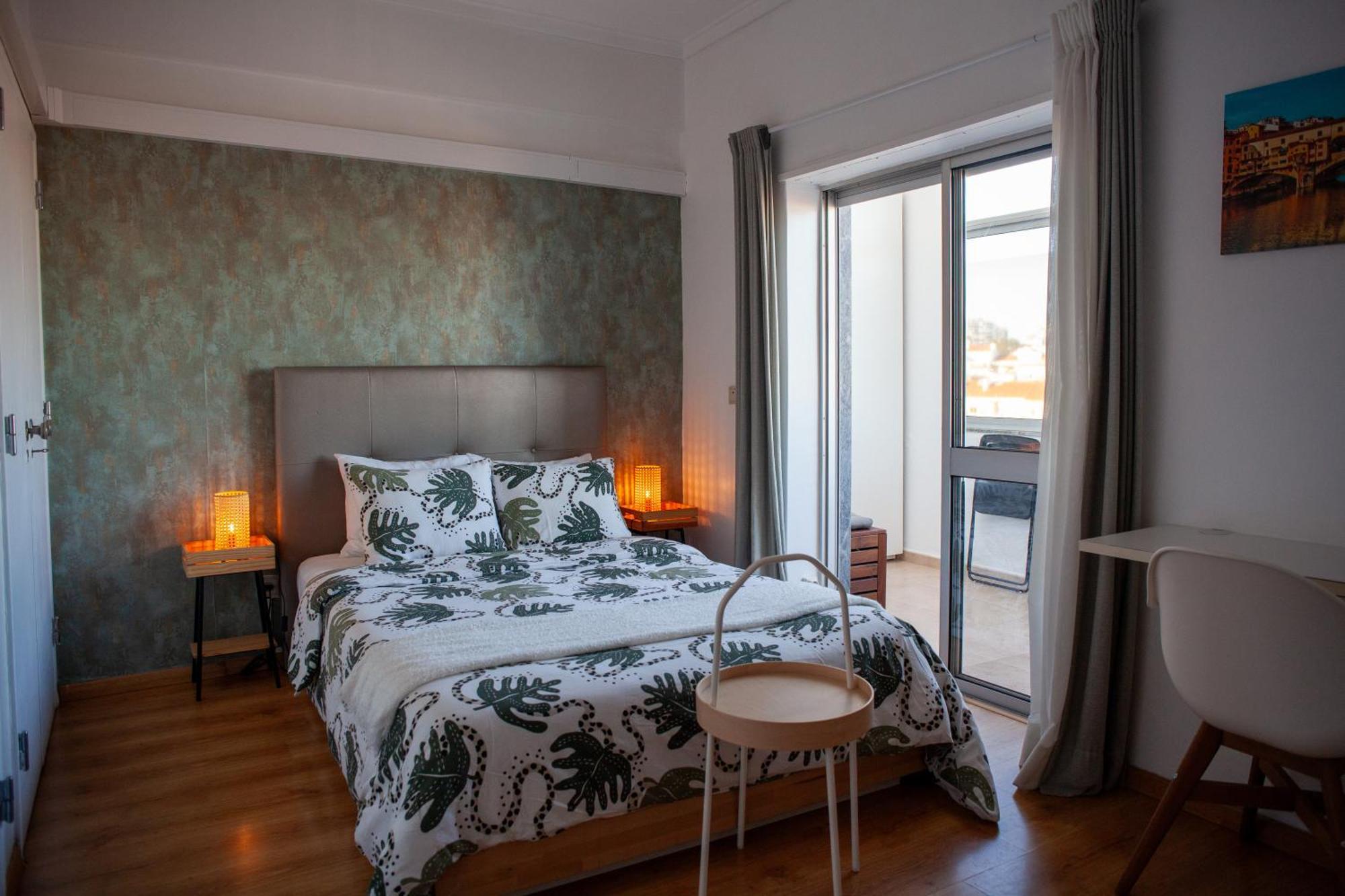 Just4U Apartment 2 Алмада Екстер'єр фото